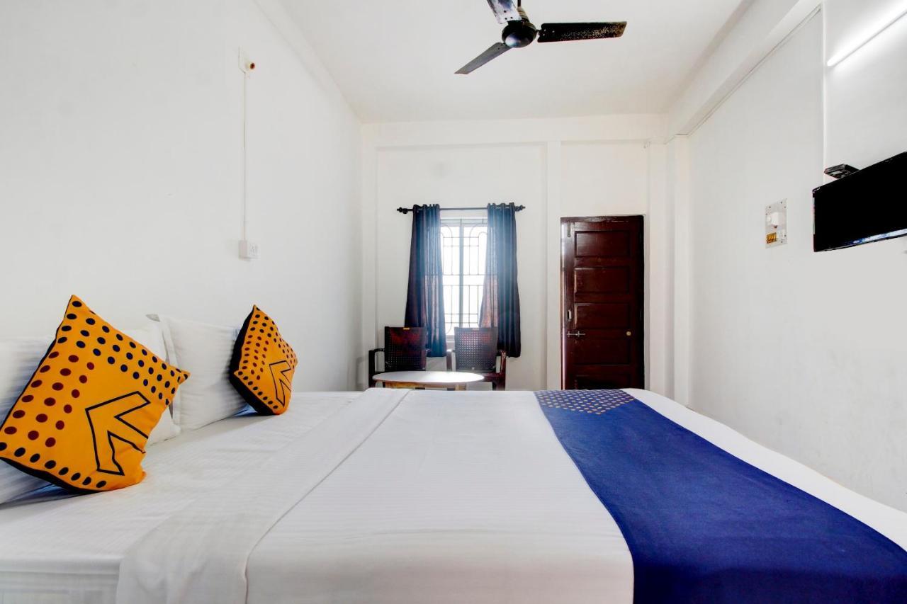 SPOT ON 76848 Hotel Samruddhi Residency Manipal Eksteriør billede
