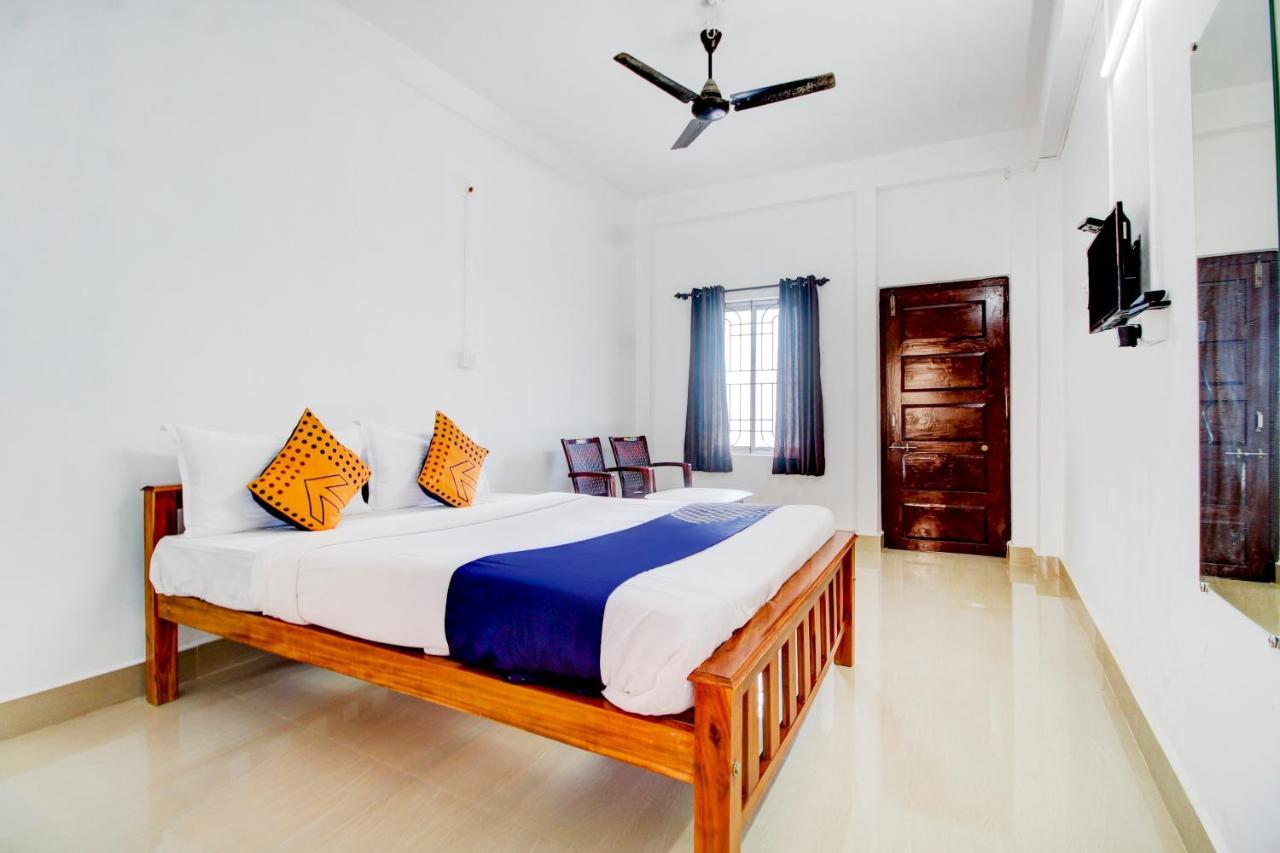 SPOT ON 76848 Hotel Samruddhi Residency Manipal Eksteriør billede